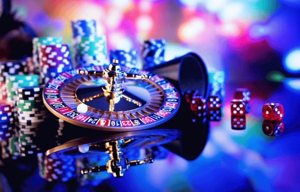 Myanmar ဘောလုံးပန်းများ Burmese99 App ဖြင့် MNL ပွဲများ Live Bet လုပ်နေသောမြင်ကွင်း